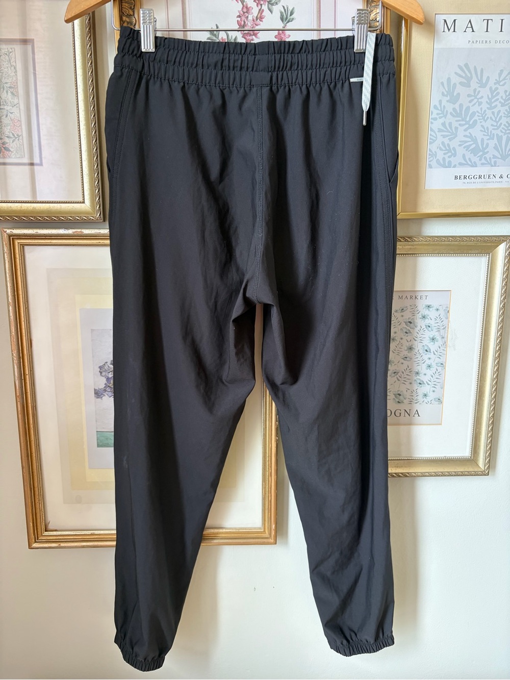 Vuori Women's Weekend Jogger medium - Picture 7 of 9